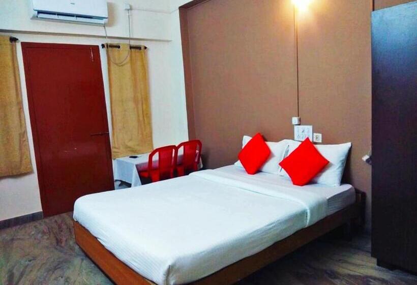 Отель Staymaker Ss Residency