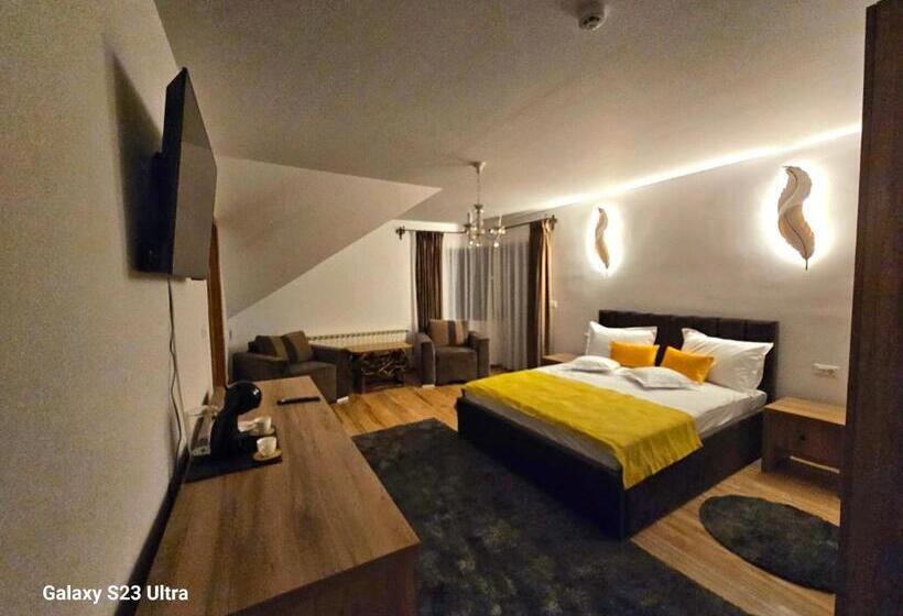 Hotel Străjerii Cetății