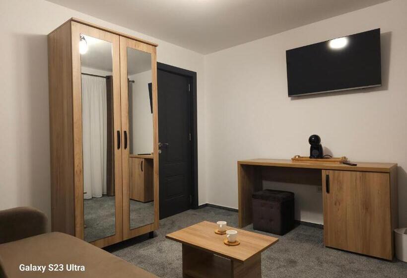 Hotel Străjerii Cetății