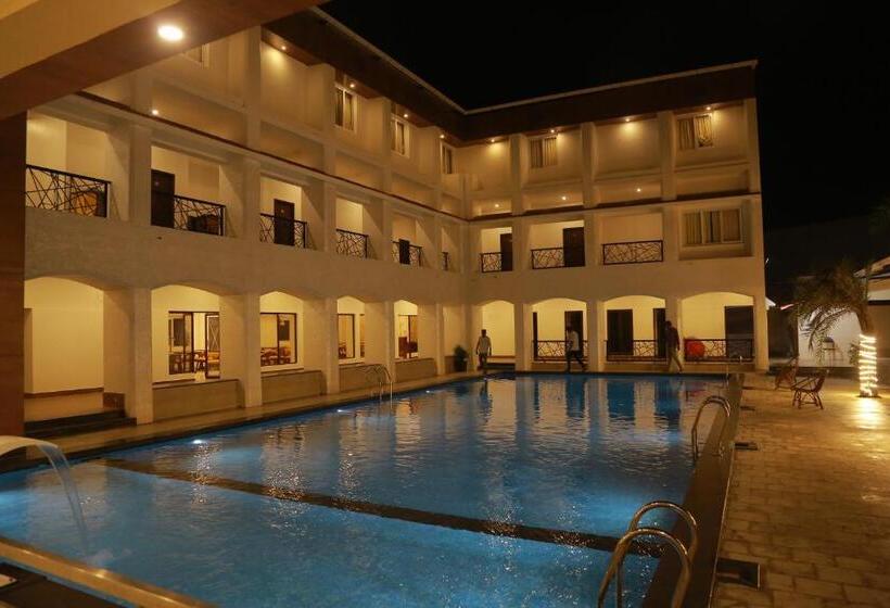 فندق The Riviera