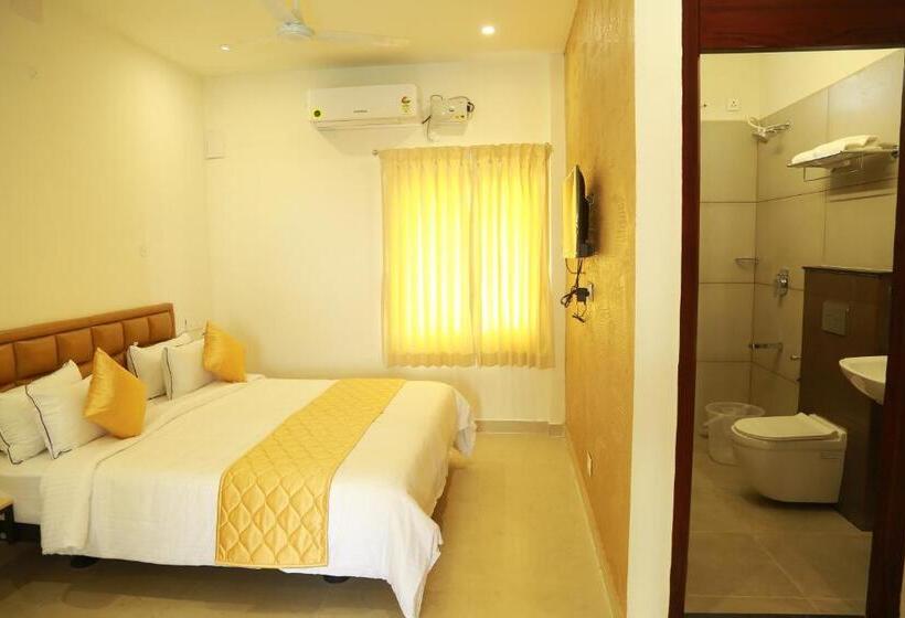 فندق The Riviera