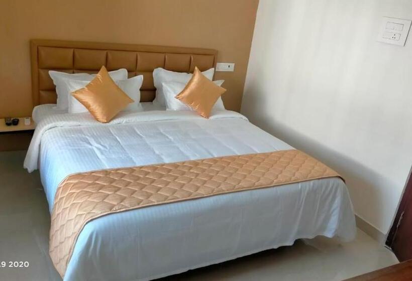 فندق The Riviera