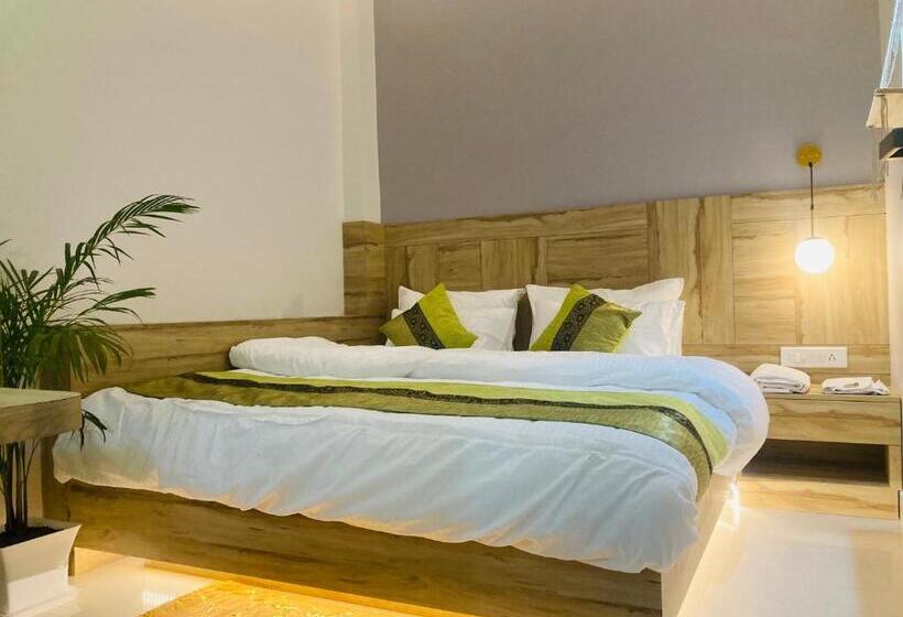 فندق Tls The Lavish Stay