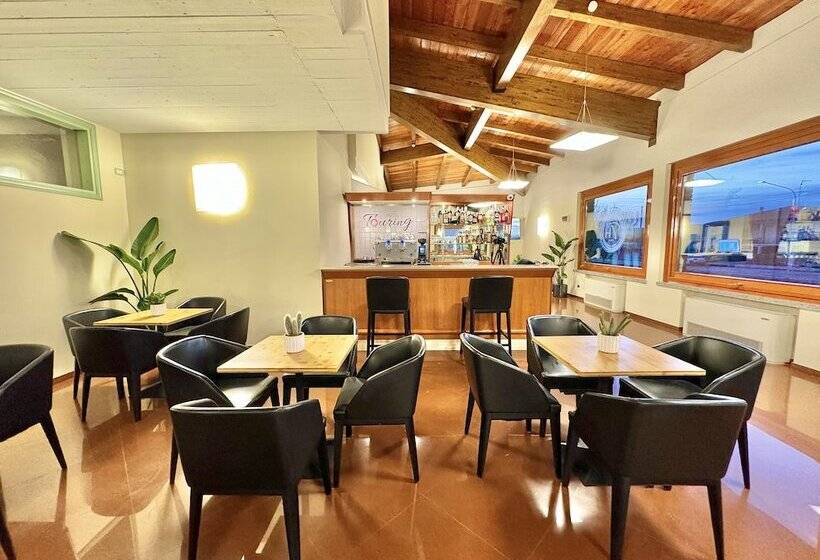 בית מלון כפרי Touring