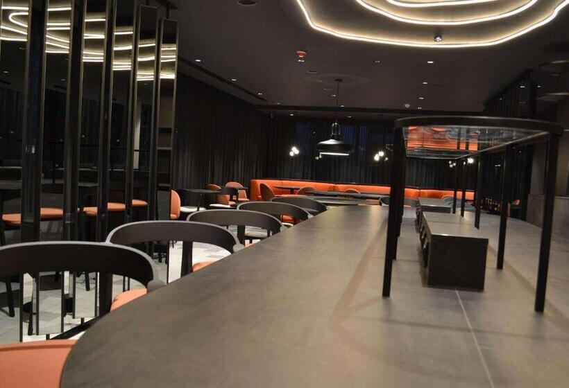 ホテル Tribe Milano Malpensa