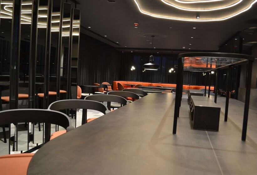 ホテル Tribe Milano Malpensa