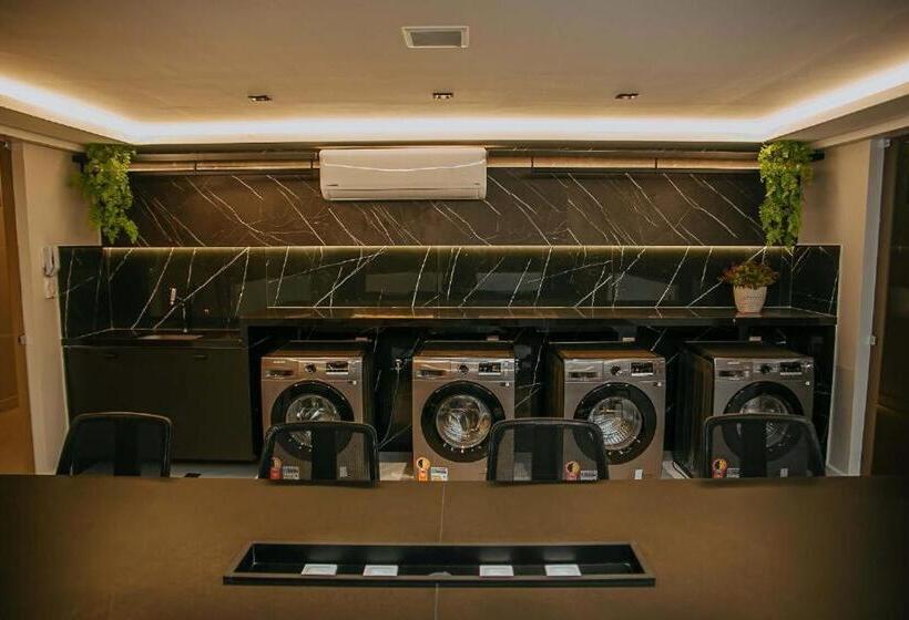 Otel Unity Garden 08 Com Jacuzzi Privativa