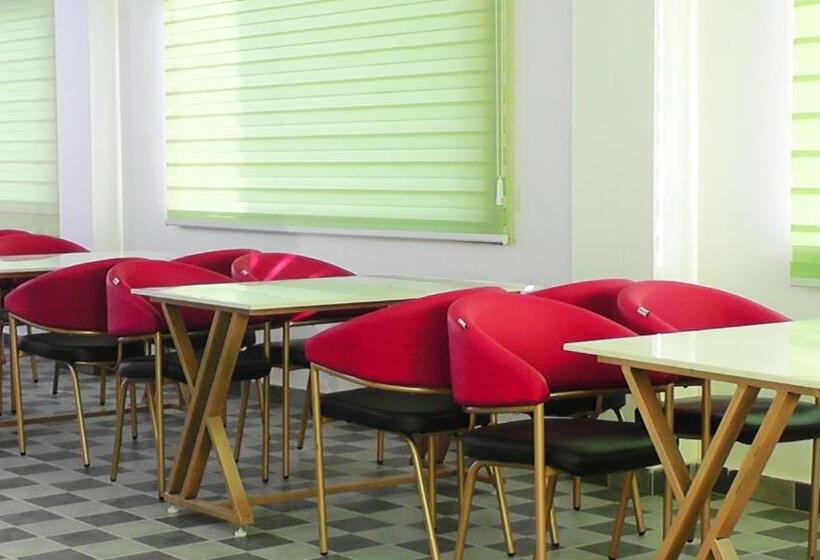 Отель Valley Royal In