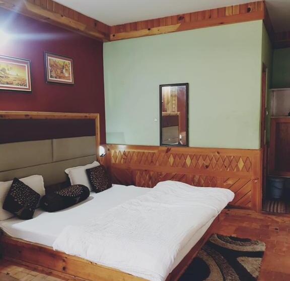 هتل Woodward Magique