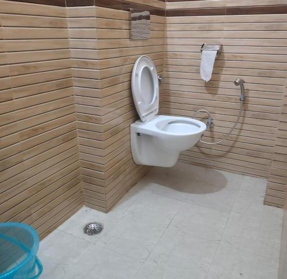 Khushi Hotel & Restaurant