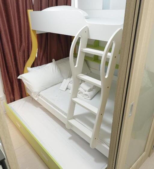 Mall Of Asia Shore Dynastel Staycation