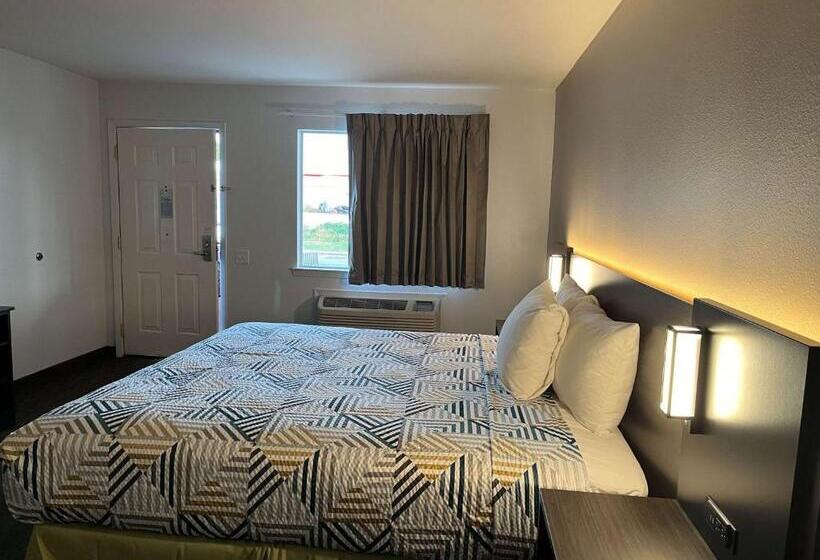 Motel 6 Junction, Tx Llano River