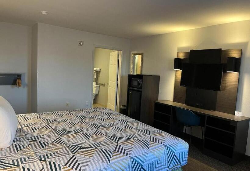 Motel 6 Junction, Tx Llano River