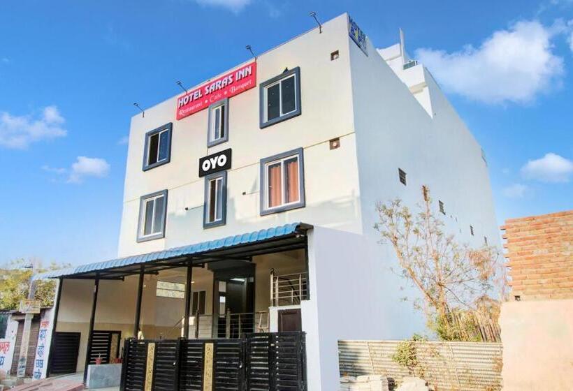 Oyo 82094 Hotel Saras Inn