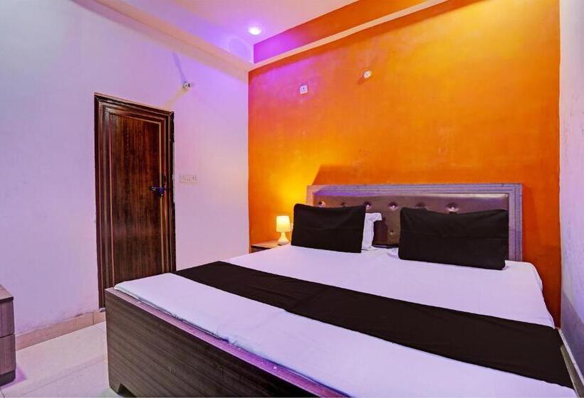 Oyo Flagship New Rajpoot Hotel Banquet