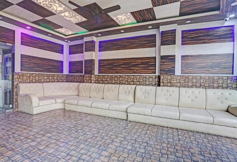 Oyo Flagship New Rajpoot Hotel Banquet