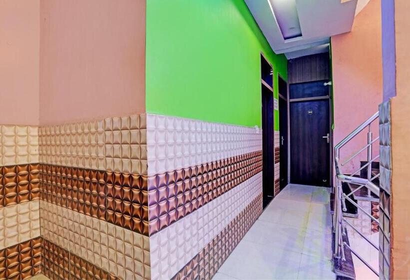 Oyo Flagship New Rajpoot Hotel Banquet