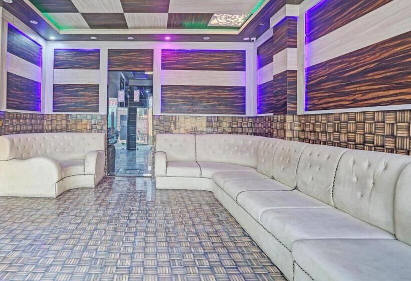 Oyo Flagship New Rajpoot Hotel Banquet