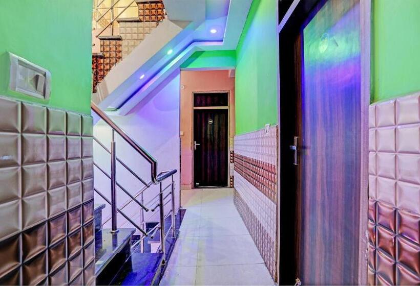 Oyo Flagship New Rajpoot Hotel Banquet