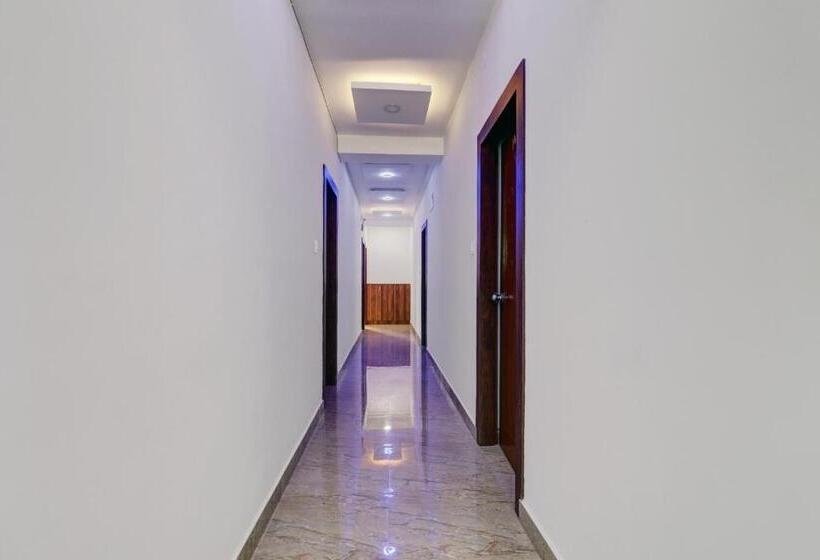 Oyo Hotel Aishwarya Comforts