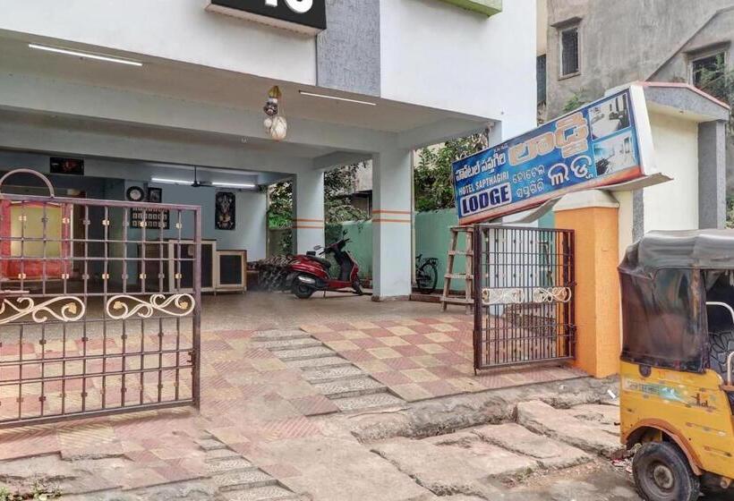 Отель Sapthagiri Lodge