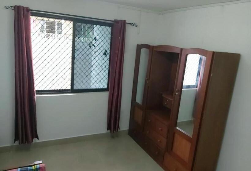 Пансион Barrett Accommodation Budget Rooms