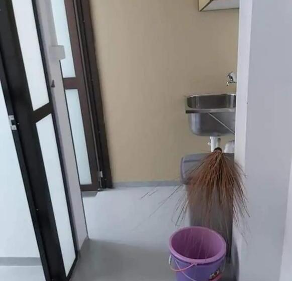 Пансион Barrett Accommodation Budget Rooms