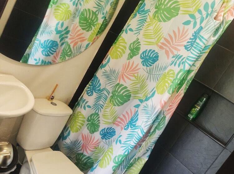 膳宿费 Amalaya Hostel