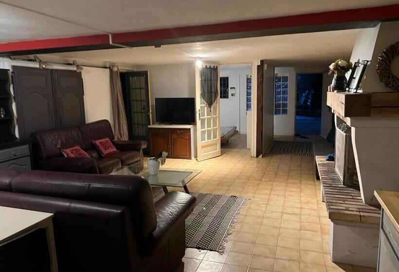 ペンション Appartement Privatif De 60 M2 Dans Belle Maison Proche De Disney Et Paris