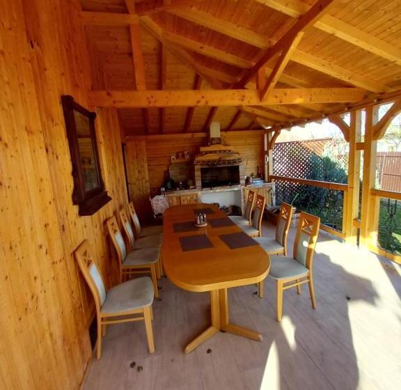 膳宿费 Casa Cu Terasa De Vis