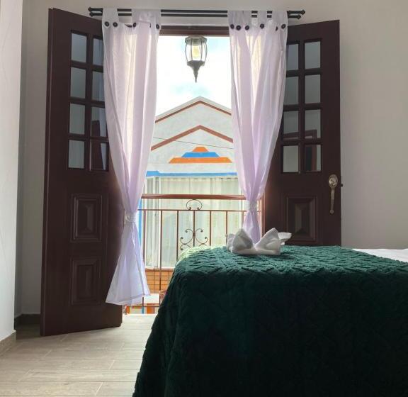 پانسیون Casa Helena