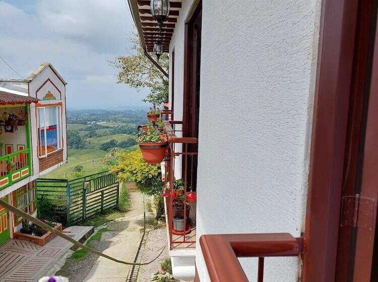 پانسیون Casa Helena