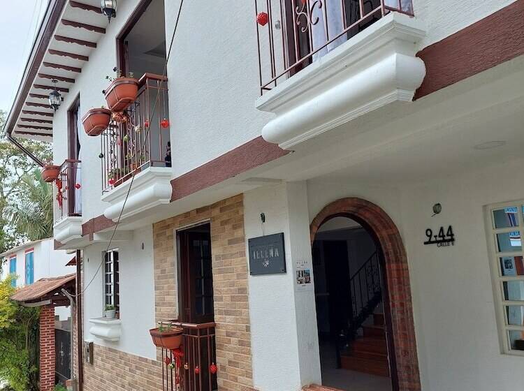 بنسيون Casa Helena