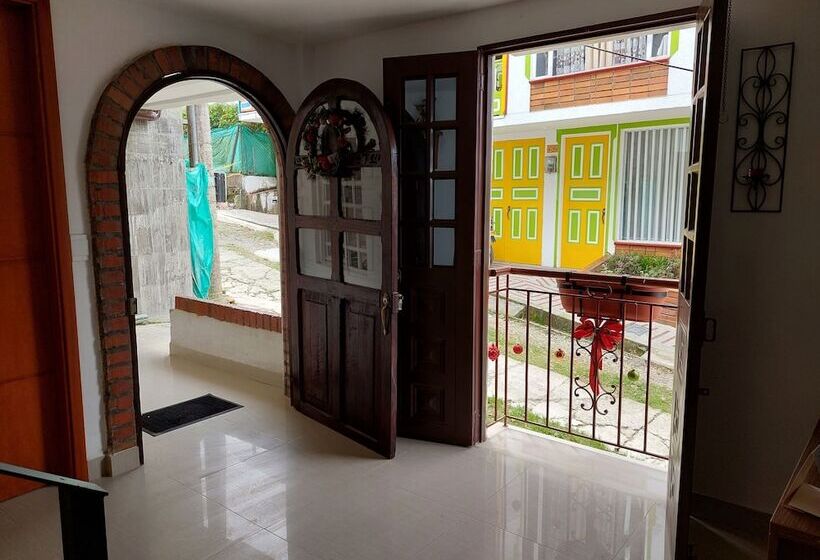 بنسيون Casa Helena