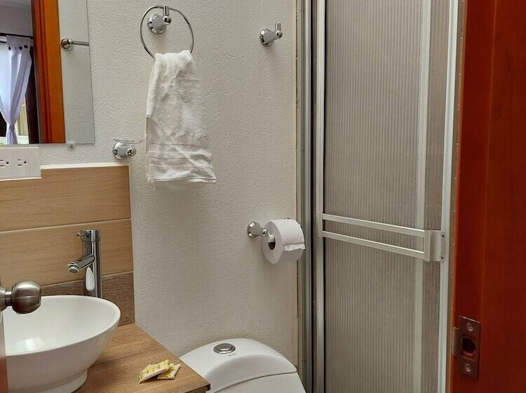 پانسیون Casa Helena