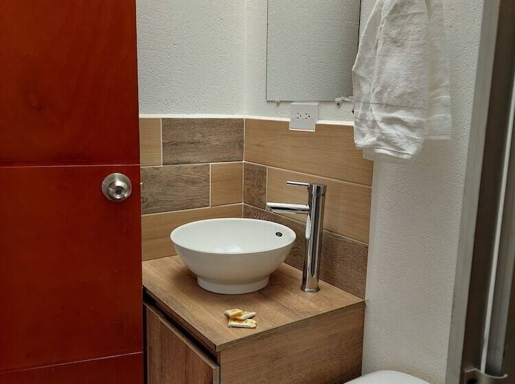 بنسيون Casa Helena