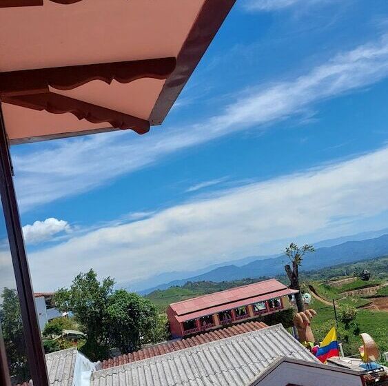 بنسيون Casa Helena