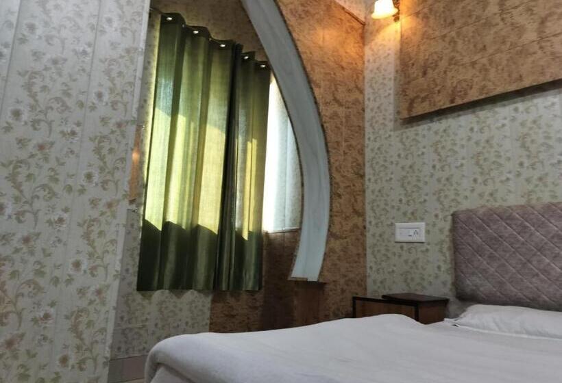 Pensão Eagle Nest Guest House