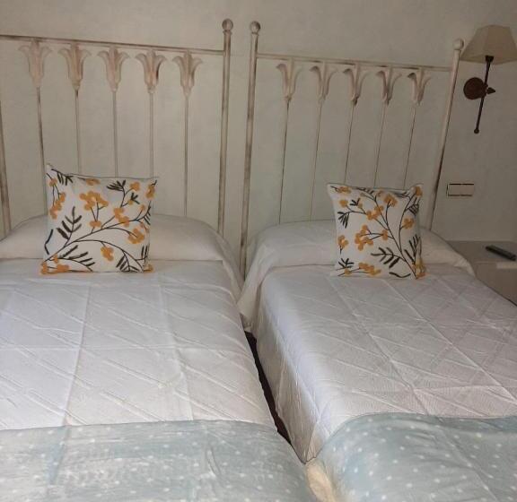 ペンション El Valle Hotel Rural