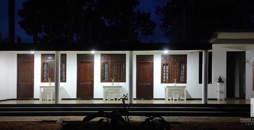 膳宿费 Family Holiday Resort