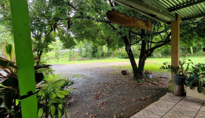 بنسيون Finca Mamacita