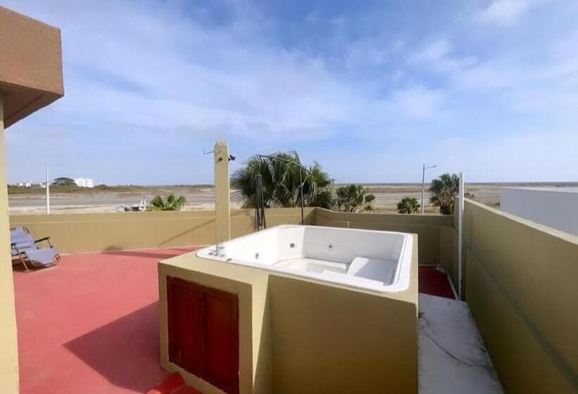 پانسیون Hostal Judy Suites