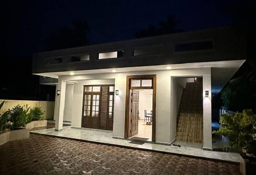 بنسيون Kaduwela Layathraa