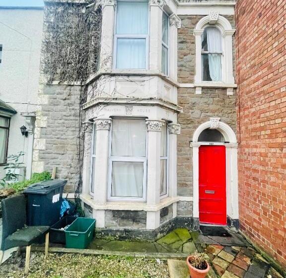 بنسيون Mia Property Two Mile Hill