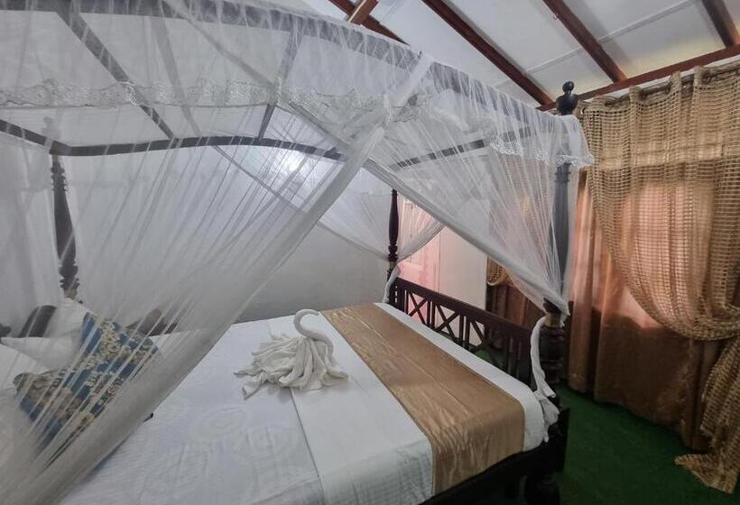 膳宿费 Miracle Garden