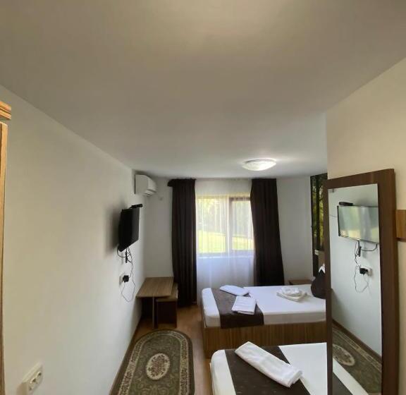 פנסיון Paradiso Resort