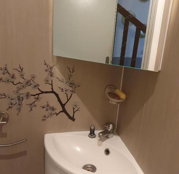 膳宿费 Room In Bb   Nathalies Home   2 Bedrooms Breakfast