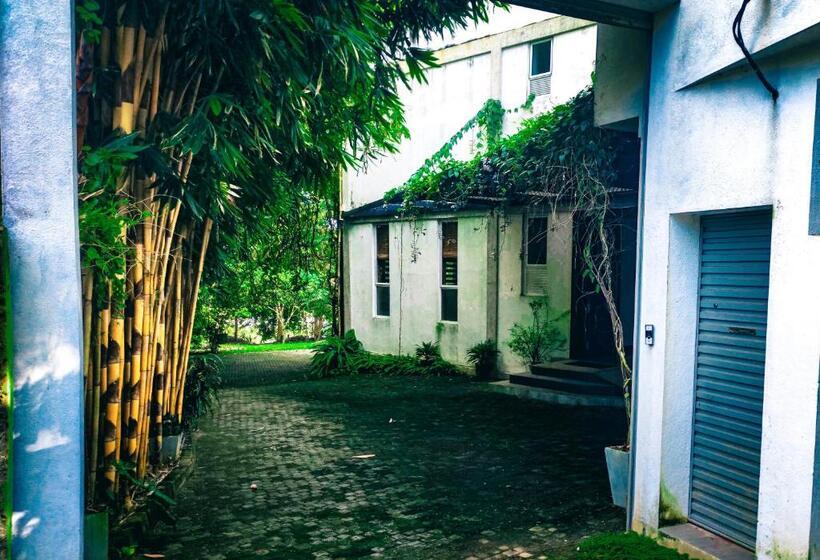 膳宿费 The Yacht Villa Near Colombo International Airport