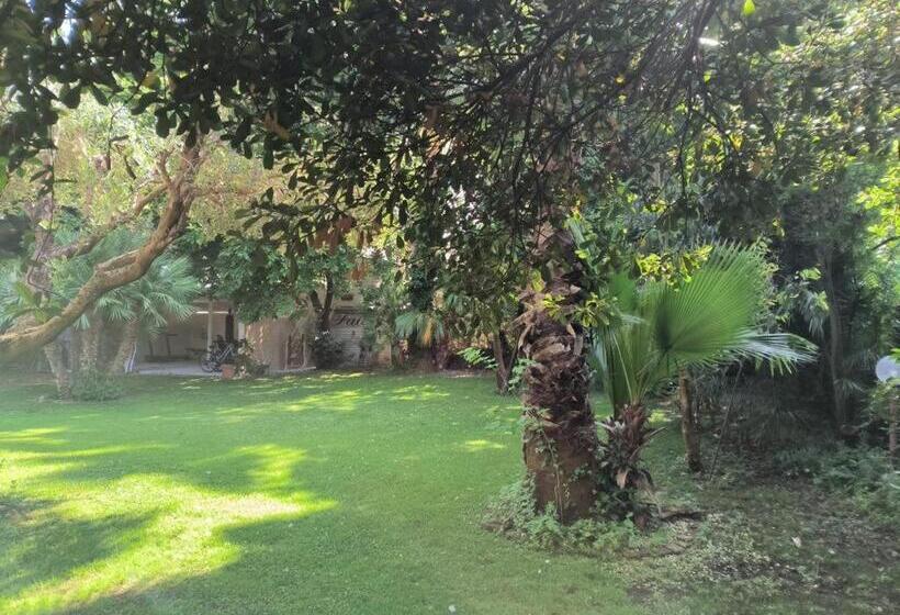 بنسيون Villa Alessandria