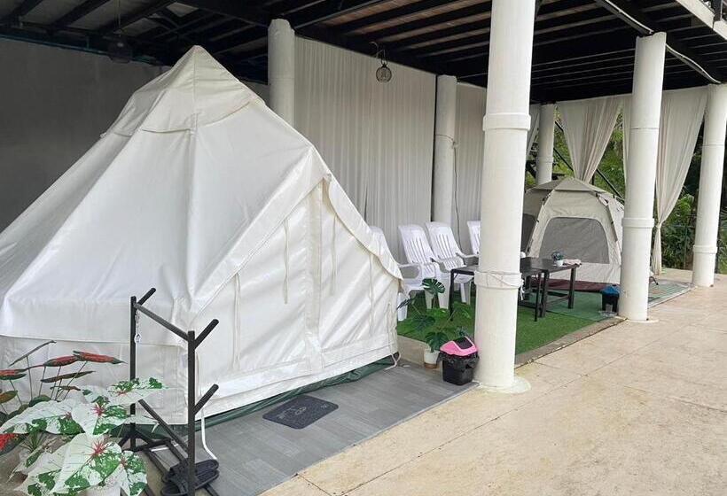 منتجع Amornkeeree Khao Sok Camping